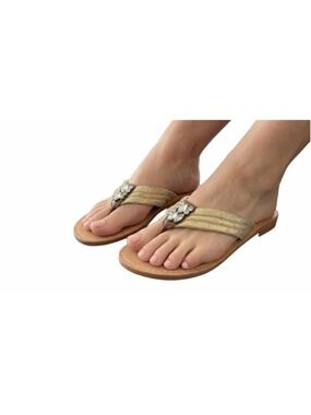Soda thong sandals size 6.5